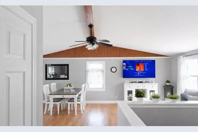 37 Leigh Street, Seekonk, MA 02771 - Photo 5