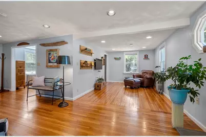 18 Lodge Road, Wayland, MA 01778 - Photo 5
