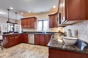 18 Bayberry Dr, Easthampton, MA 01027 - Photo 13