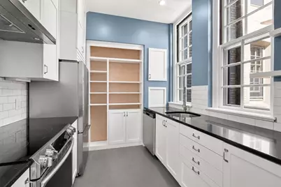 65 Glen Rd #H4, Brookline, MA 02445 - Photo 3
