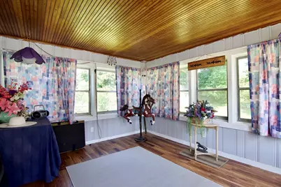 37 Philip St, Ludlow, MA 01056 - Photo 23