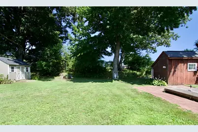 37 Philip St, Ludlow, MA 01056 - Photo 7