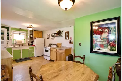 37 Philip St, Ludlow, MA 01056 - Photo 21