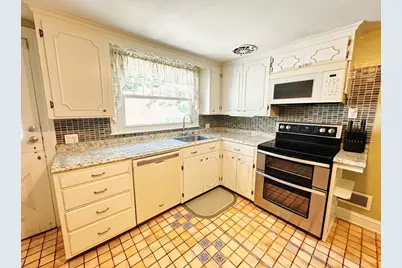 24 Locust Rd, Methuen, MA 01844 - Photo 27