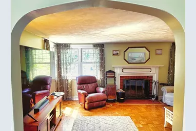 24 Locust Rd, Methuen, MA 01844 - Photo 9