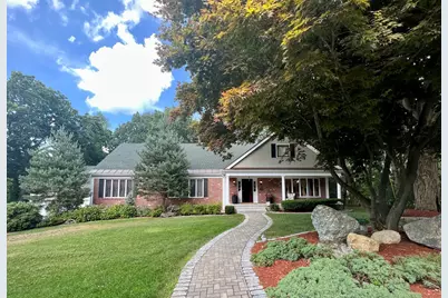 23 Bellevue, Wellesley, MA 02481 - Photo 3