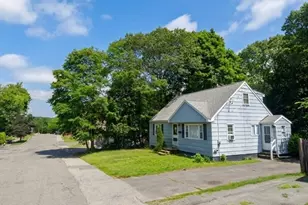 16 Longwood Ave, Peabody, MA 01960 - Photo 3