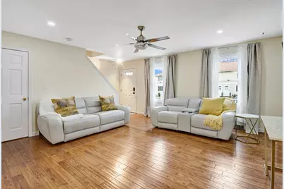 200 Lambert Ter #11, Chicopee, MA 01020 - Photo 3