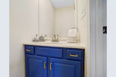 200 Lambert Ter #11, Chicopee, MA 01020 - Photo 17