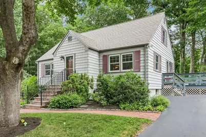 8 Foster St, Oxford, MA 01540 - Photo 5