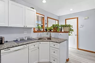 13 Ash Ln, Agawam, MA 01001 - Photo 5