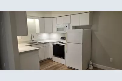 284 N Main St #4, Mansfield, MA 02048 - Photo 1