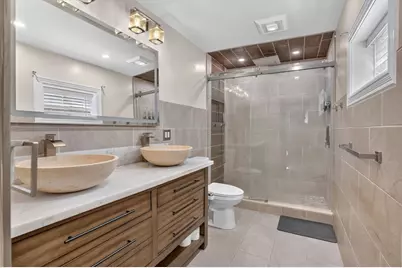 22 Fruit St, Leominster, MA 01453 - Photo 25