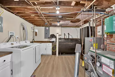 22 Fruit St, Leominster, MA 01453 - Photo 35