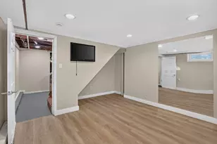 22 Fruit St, Leominster, MA 01453 - Photo 31