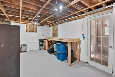 22 Fruit St, Leominster, MA 01453 - Photo 37