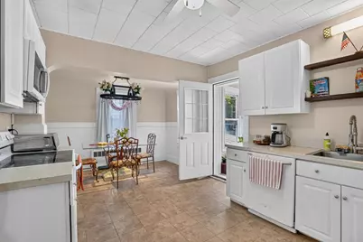 22 Fruit St, Leominster, MA 01453 - Photo 11