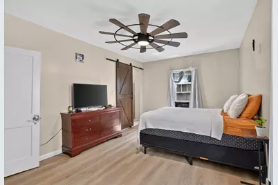 22 Fruit St, Leominster, MA 01453 - Photo 23