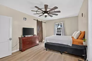 22 Fruit St, Leominster, MA 01453 - Photo 23