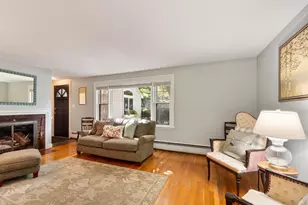 5 Hemlock St, Beverly, MA 01915 - Photo 9
