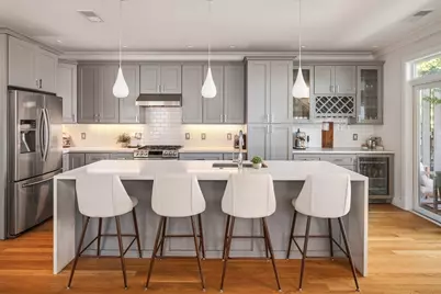 854 E Broadway St #3, Boston, MA 02127 - Photo 3