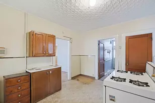101 Winthrop St, Brockton, MA 02301 - Photo 9