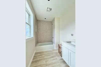 94 Lyman Rd #B, Northampton, MA 01060 - Photo 11