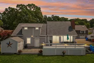 10 Pine Bluff Ave, Merrimac, MA 01860 - Photo 3