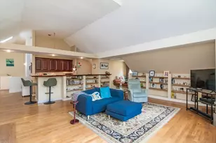 10 N Main St, Williamsburg, MA 01096 - Photo 5