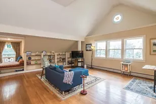 10 N Main St, Williamsburg, MA 01096 - Photo 7