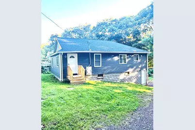 8 Robertson Dr, Shrewsbury, MA 01545 - Photo 1