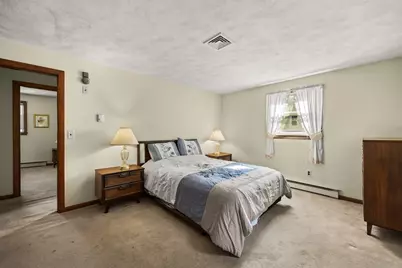1372 Pleasant St, Brockton, MA 02301 - Photo 15