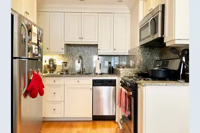247 Newbury Street #2R, Boston, MA 02116 - Photo 3