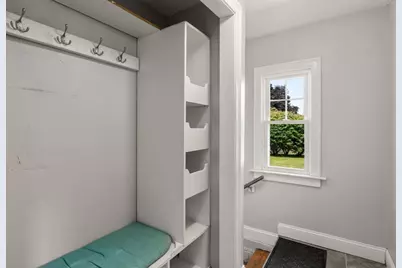 32 Wilmont St, Chicopee, MA 01013 - Photo 25