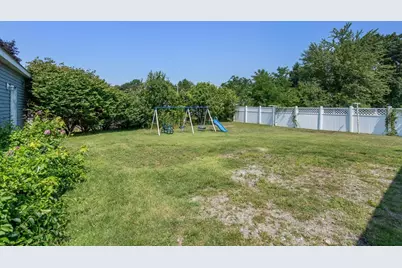32 Wilmont St, Chicopee, MA 01013 - Photo 39