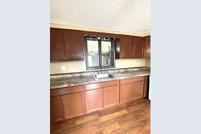 221 Middle St, New Bedford, MA 02740 - Photo 3