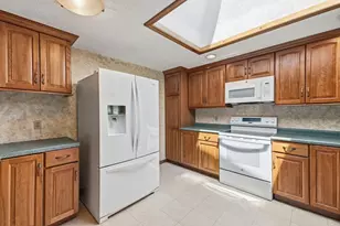 47 Collins Rd, Northborough, MA 01532 - Photo 7