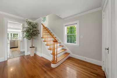 28 Parkway Road, Medford, MA 02155 - Photo 7