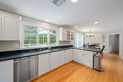 85 York St, Canton, MA 02021 - Photo 7