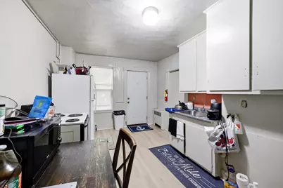 109 Grover St, Springfield, MA 01104 - Photo 17