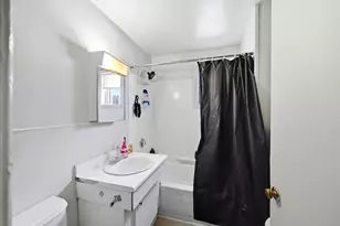 109 Grover St, Springfield, MA 01104 - Photo 19