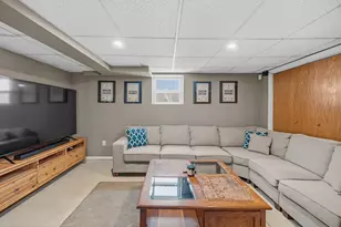 109 Stephen St, Dartmouth, MA 02748 - Photo 23