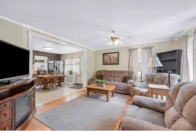 231 Bouchard Ave, Dracut, MA 01826 - Photo 7
