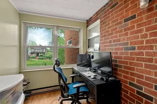 14 Commonwealth Ct, Boston, MA 02135 - Photo 5