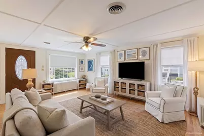 8 Luzitania Ave, Gloucester, MA 01930 - Photo 5