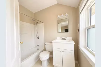 53 Oxford St #3, Fall River, MA 02721 - Photo 5