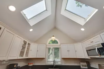 70 Berwick Pl, Norwood, MA 02062 - Photo 17
