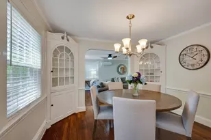 70 Berwick Pl, Norwood, MA 02062 - Photo 13