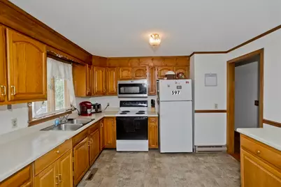 597 Amherst Rd, Granby, MA 01033 - Photo 5