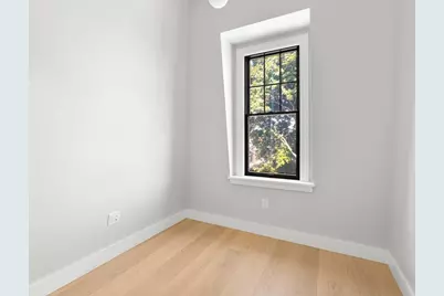 34 Pinckney St #3, Somerville, MA 02145 - Photo 9